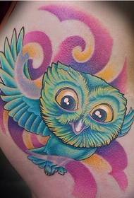 სილამაზის ბარძაყის მოდის კარგი მოვლიანი owl tattoo ფიგურა