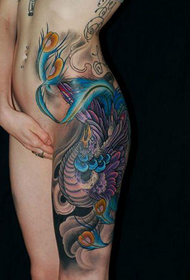 зебогии классикӣ пойи зебои тасвири tattoo Phoenix