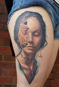 臀部纹身 女生臀部花朵和人物肖像纹身图片
