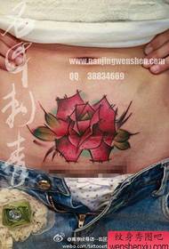 tapa da cicatriz do ventre das nenas - exquisito estándar de tatuaxe de rosa popular