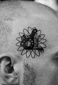 macchina del tatuaggio testa maschile modello linea geometrica tatuaggio