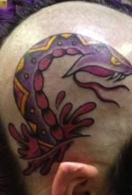 Padrão de tatuagem cabeça cabeça de cobra agressiva cor