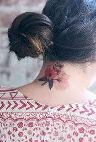 meisje nek mooie bloemen tattoo patroon