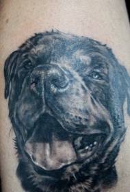 jalka realistinen koiran pään tatuointikuvio