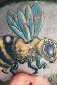 mehiläinen tatuointi malli pojat pää värillinen mehiläinen tatuointi kuvia