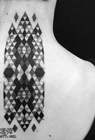 Modello di tatuaggio grafico intensivo al collo
