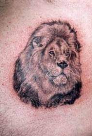 Реалистично черно мастило модел татуировка на главата на лъв
