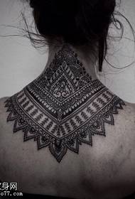 ຮູບແບບ tattoo Brahma shawl ຄໍ