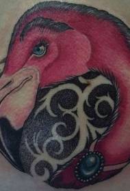 рамо оцветена фламинго модел татуировка на главата