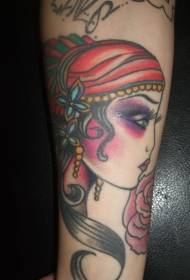 Rankos mielas čigonų mergaitė galvos tatuiruotė paveikslėlį