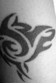 rameno čierny vlk hlava kmeň totem tetovanie obrázok