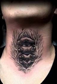 tatuaggio alternativo strano collo maschile