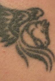 okhalweni uhlangothi olumnyama lwe-tattoo ekhanda elilula le-tattoo