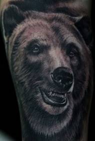 črni realistični vzorec tetovaže medveda