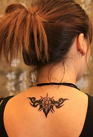 Neck Totem Tattoo ስርዓተ-ጥለት
