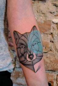 ramię wilka czarna linia głowy i niebieski okrągły wzór tatuażu