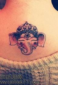 可愛的美麗脖子大象紋身圖案