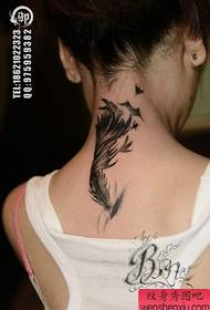 tjejer efter hals populära populära fjädernade Yan tatuering mönster
