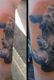 käsivarsi realistinen väri iso sarvikuono pää tatuointi malli
