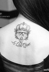 женщина шея корона роза письмо татуировка работает