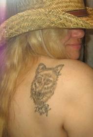 spalla femminile testa di lupo grigio con motivo a tatuaggio lettera