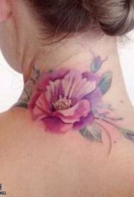 脖子上美麗的花朵紋身圖案