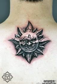 in halsôfdieling fan Leo Sun God-tatoetwurken oanrikkemandearre