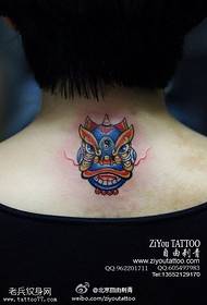 motif de tatouage lion lion couleur de cou