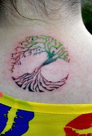moteris Kaklo kraštinė išskirtinė totemo mažo medžio tatuiruotė