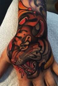 roku krāsa jaunā skolas stila tīģera galvas tetovējuma attēls