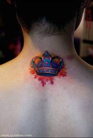 3D-raskasvärinen kaula kruunu -tatuointikuvio