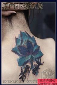 девушки шею за шеей популярный классический Lotus маленький образец кальмара татуировки