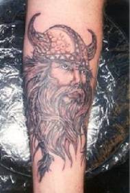 коричневый рупор с татуировкой воин викингов
