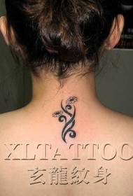 ženský krk chrbát totem kvetina tetovanie Obrázok