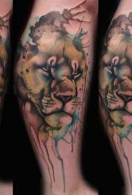 kruroj akvarelo stilo amuza leono kapo tatuaje