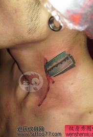 Оштрица за врат сече кожни узорак тетоваже