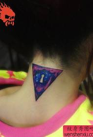 ženski vrat popularan klasični uzorak zvjezdanog vrata za tetovažu