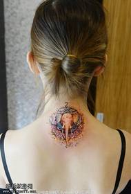 barvni pik božji vzorec tatoo