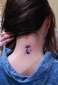 女孩子颈部流行可爱的图腾猫咪纹身图案