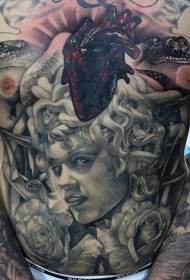 abrazívne sivé umyté tetovanie Medusa