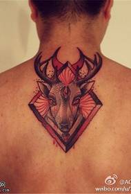 Vzorek tetování na krku antilopy