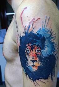 pattern ng lalaki na balikat na watercolor lion head tattoo