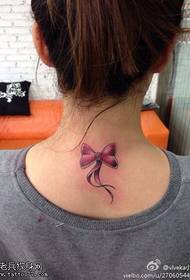 ženski uzorak boje tetovaže luka u boji