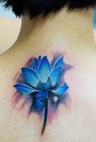 un'immagine del modello del tatuaggio del loto di colore del collo