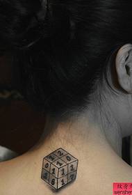 Krk Rubikův tetovací vzor 33618-krk Boží oko tetování vzor