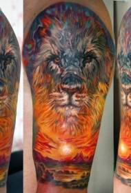 olkapää Värillinen leijonapää auringonlaskun tatuointikuviolla