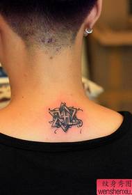 disegno del tatuaggio stella a sei punte collo