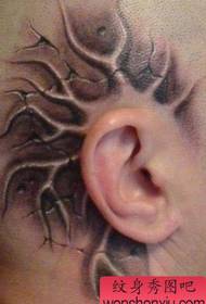 ხელმძღვანელის ტატუირების ნიმუში: ხელმძღვანელი დაბზარულია embossed tattoo ნიმუში