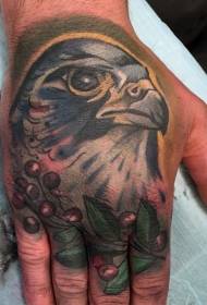 рука орел голова та ягода рослина татуювання візерунок