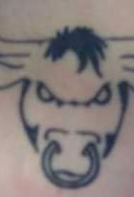 Model de tatuaj cu capul taur negru